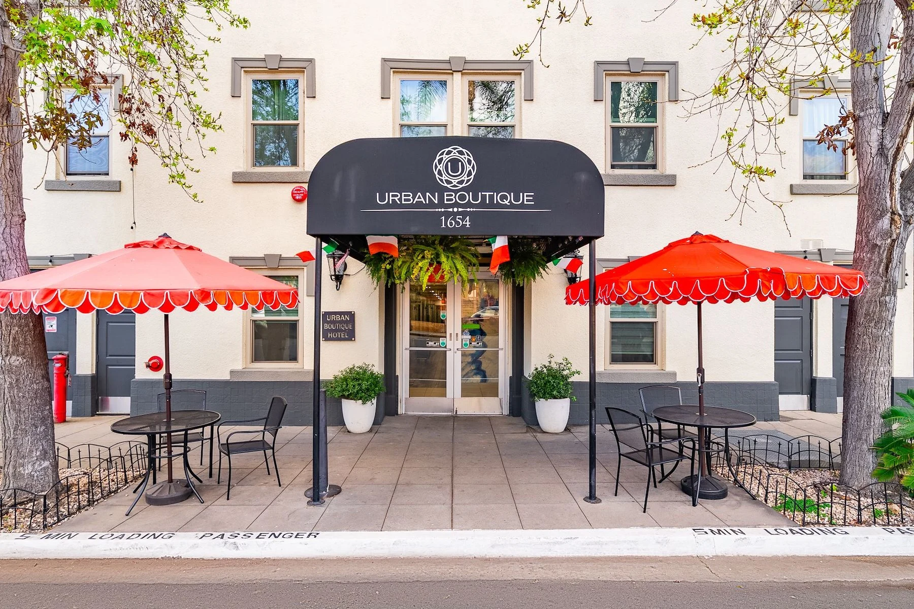 Urban Boutique Hotel